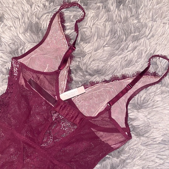 NWT Victoria's Secret Sheer Bodysuit - Picture 5 of 6